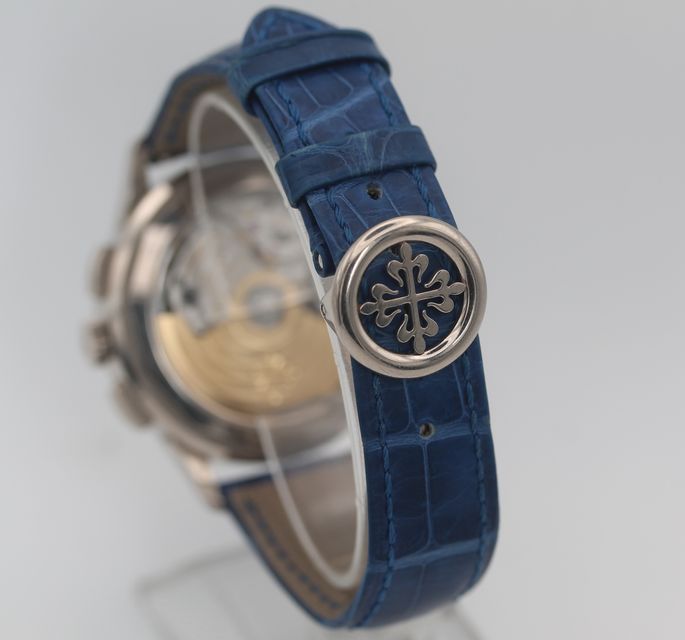 Patek Philippe World Time 5930G-001 Image 4